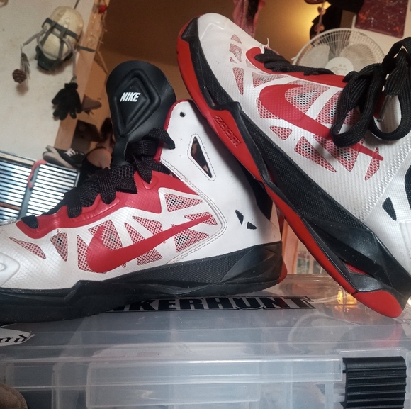 Nike Zoom Hyperchaos shoes - Mens 10 - Picture 3 of 3